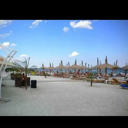 Guest house Aquazure Navodari